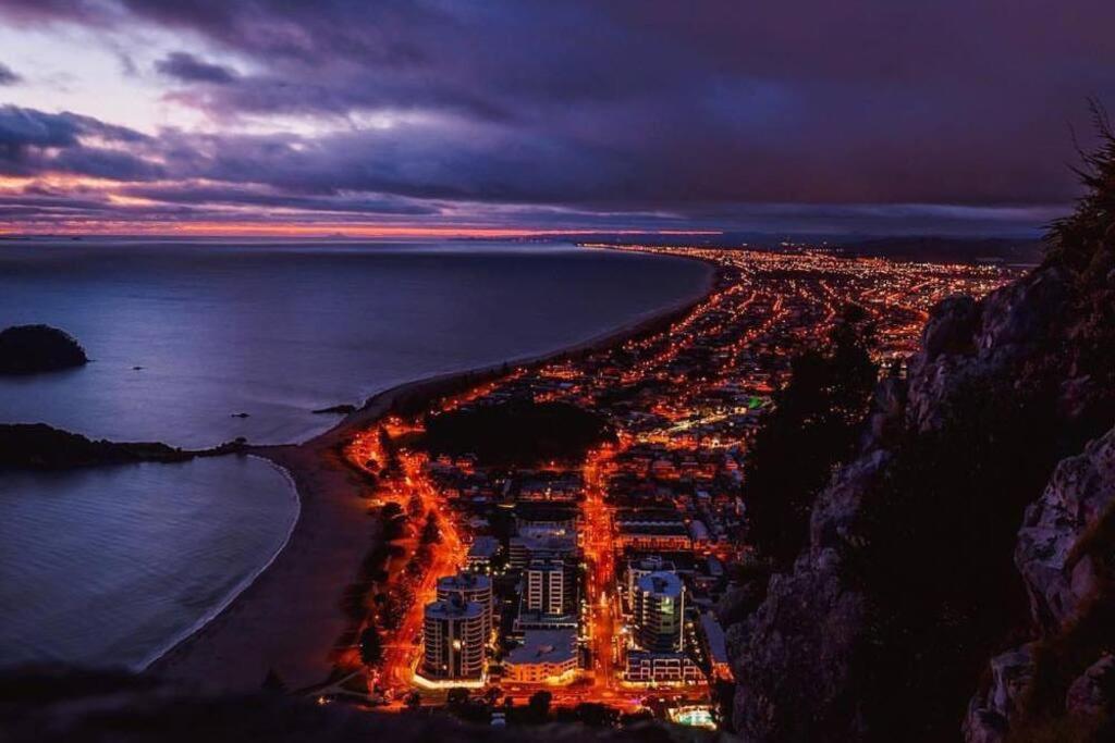 Fabulous Apartment In The Atrium, Mt Maunganui Маунт-Маунгани Экстерьер фото